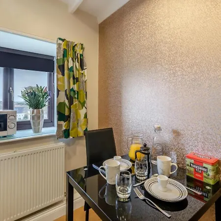 Holiday home 2 Bed In Oc-m30328 *